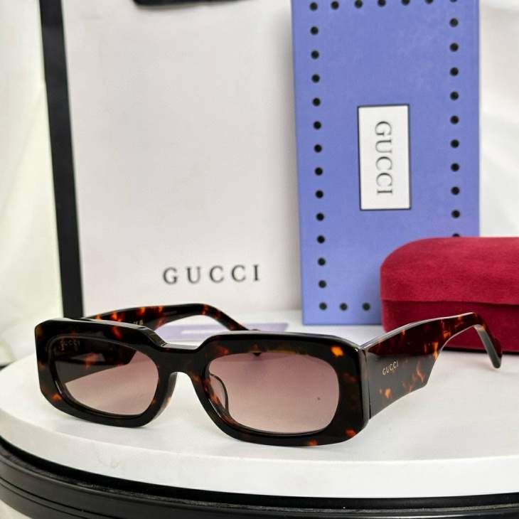 Picture of Gucci Sunglasses _SKUfw79398897fw